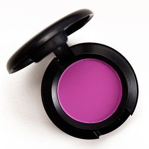 Mac Saucy Miss Powder Blush